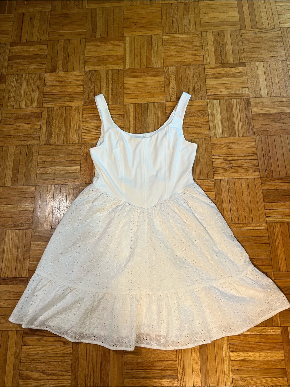 Sorority Rush in Sadie & Sage White Eyelet Tiered Sundress size medium NWT
